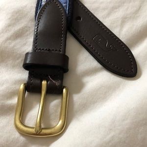 Boy’s vineyard vines belt like new!